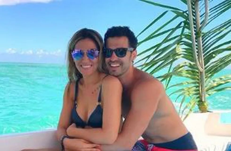 Mauro Caiazza y Jimena Barón están de vacaciones en Miami junto a \