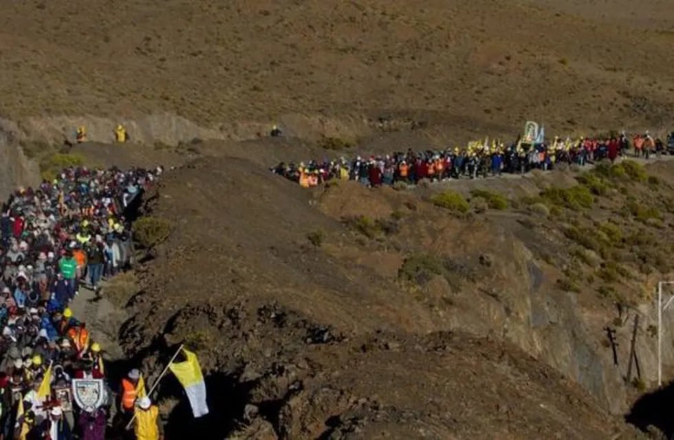 Peregrinos viajan a Salta por la Fiesta del Milagro (web)