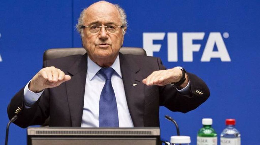 FIFA retiró la placa donde figuraba el nombre de Joseph Blatter