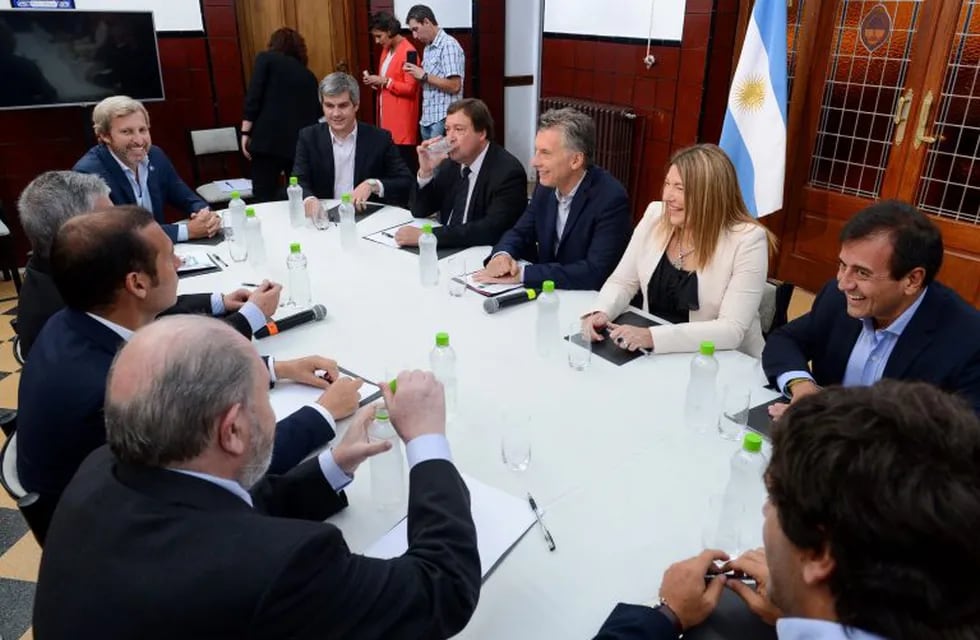 Mauriciio Macri se reunión en febrero con los gobernadores de las provincias del sur. (DYN).