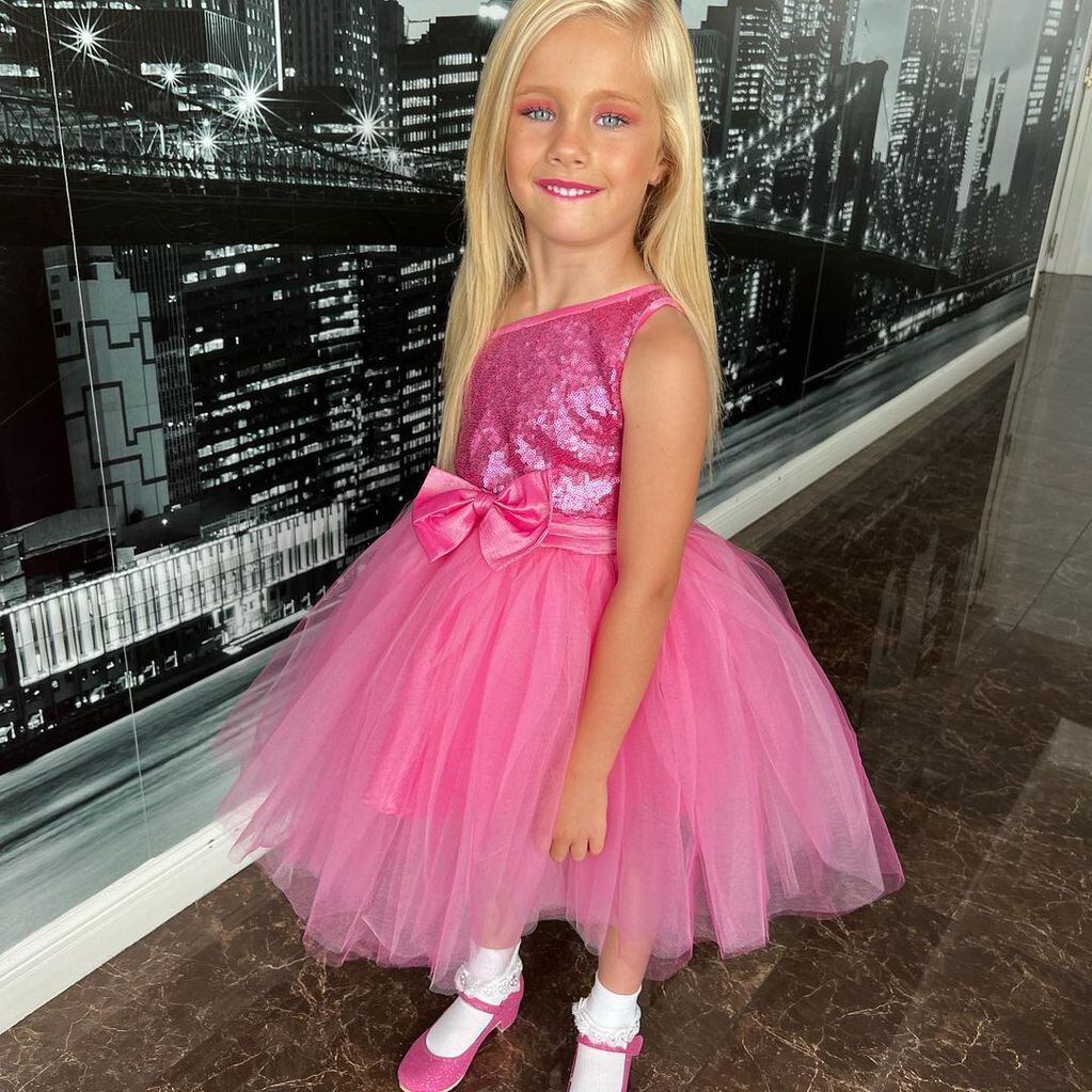 Matilda y su estilo Barbiecore para festejar su cumpleaños
