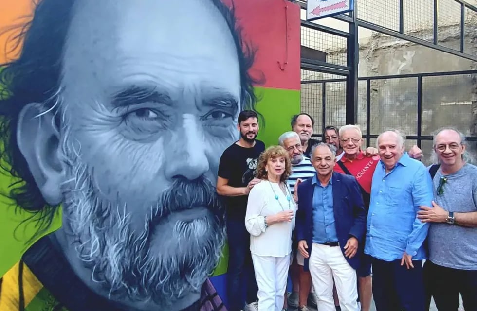 Gabriel Griffa inauguró la obra antes del último aniversario del nacimiento del humorista.