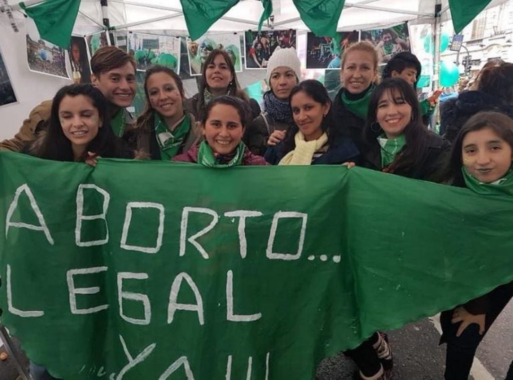 Tras el "no" del Senado, referentes correntinos a favor y en contra del aborto aseguran que continuarán militando. (Foto: El Litoral)