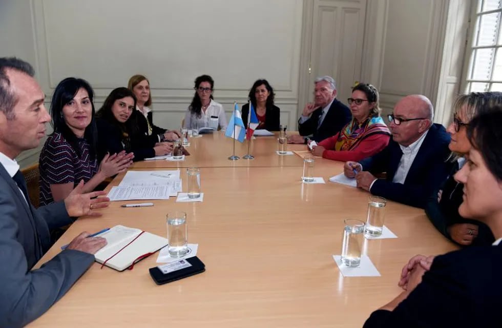 La delegación de La Vienne (Francia), en la Cancillería.