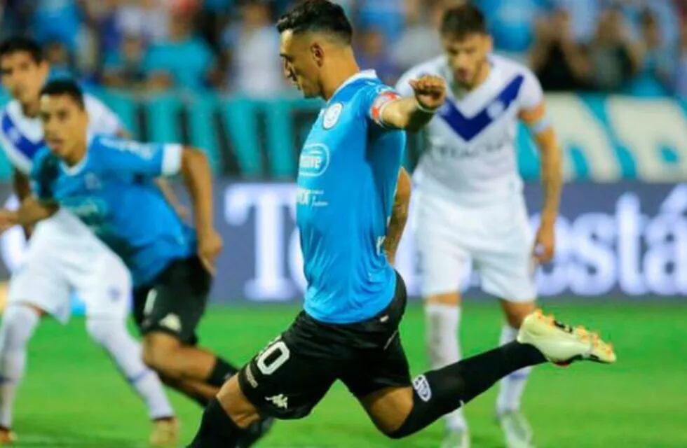 El penal pateado por Suárez que fue gol de Belgrano.