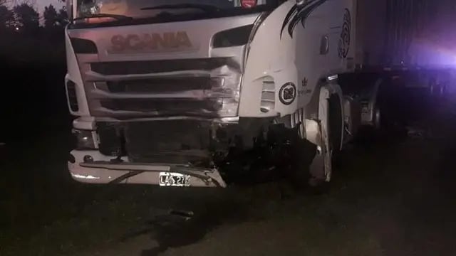 Así quedó el camión tras el impacto