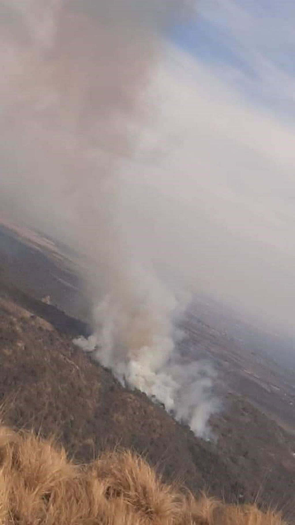 Incendio forestal en Vaquerías, Valle Hermoso.