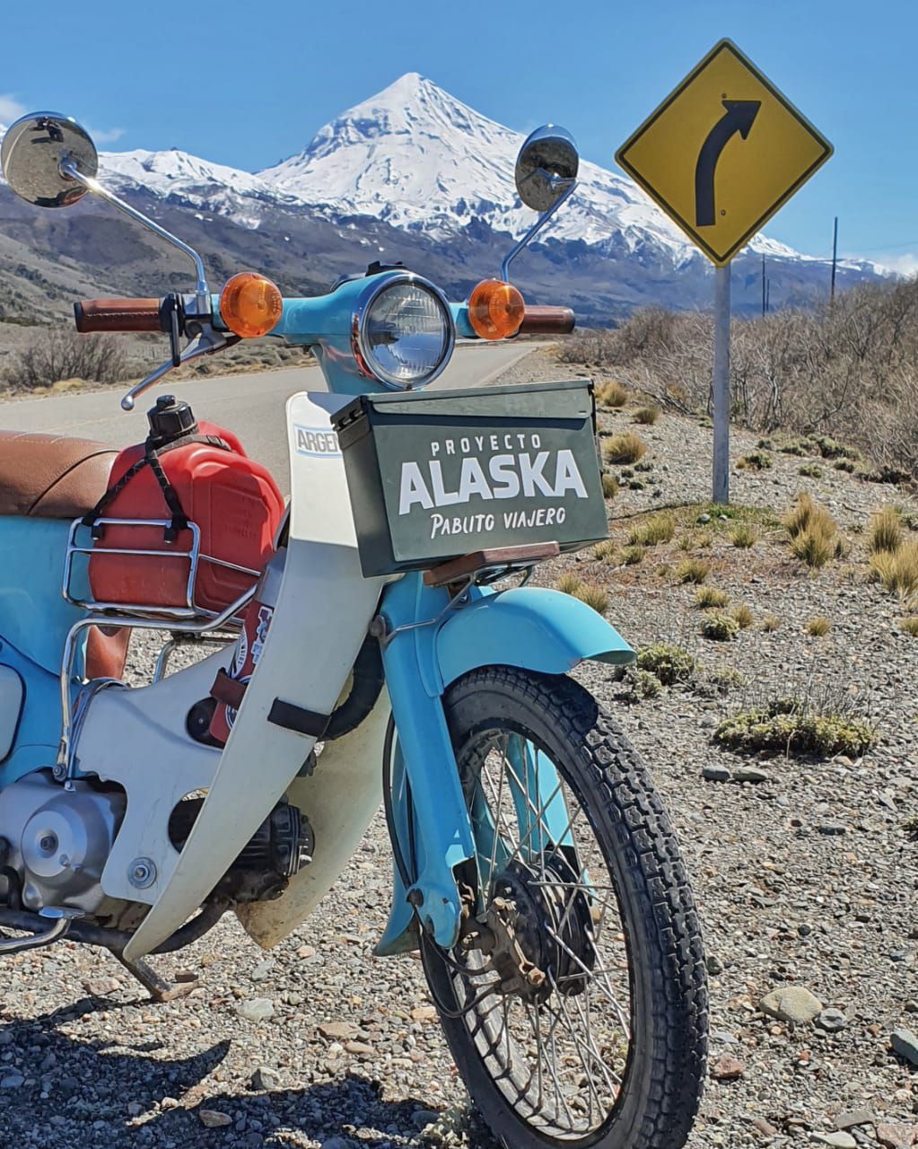 "Proyecto Alaska", el proyecto de viaje que el joven está realizando, donde pretende recorrer todo el continente Americano arriba de su moto.