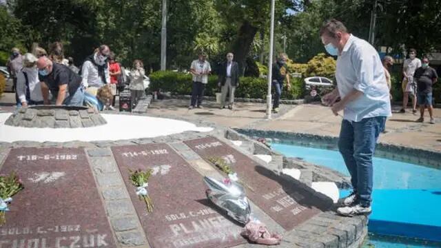 Se celebró el 34º aniversario de la inauguración del Monumento a los Caídos en Malvinas