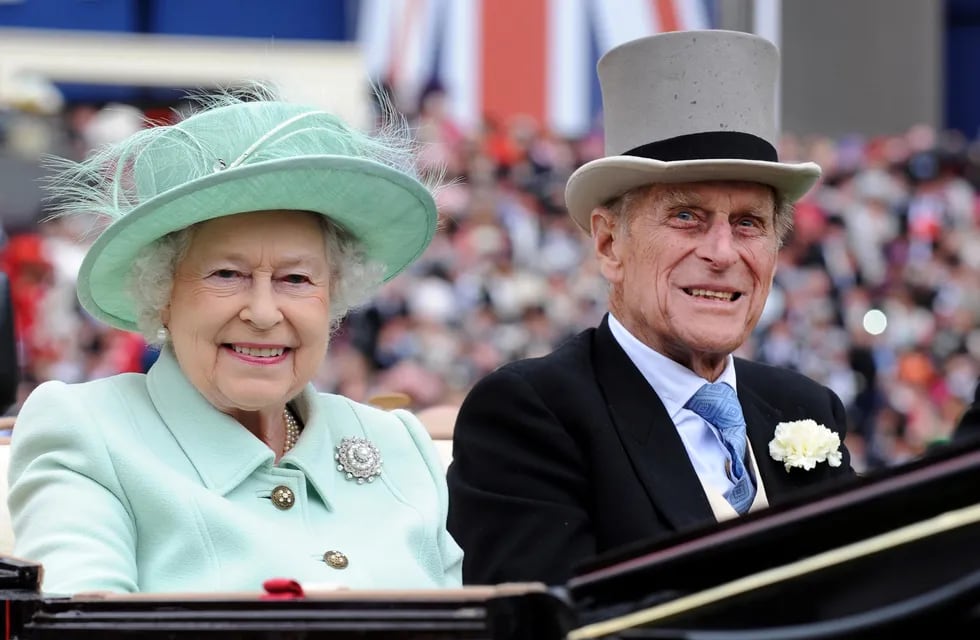 La reina Isabel II y el príncipe Felipe.