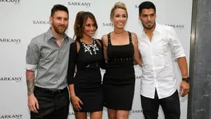 Lionel Messi, Antonella Roccuzzo, Luis Suárez y Sofía Balbi.