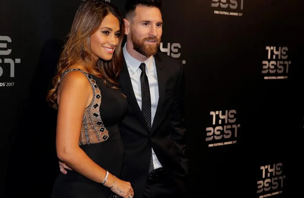 Los looks de Lionel Messi, Antonela Roccuzo y las grandes figuras en los premios The Best