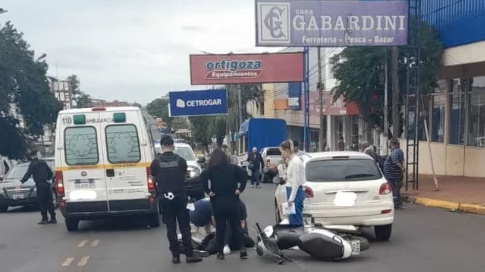 Accidente vial en Posadas dejó a una mujer lesionada.