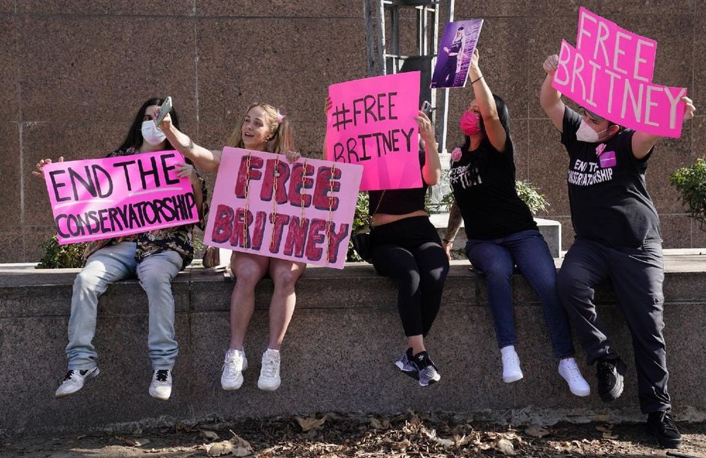 El movimiento "Free Britney" inicio en Twitter y luego se esparció por las otras redes sociales