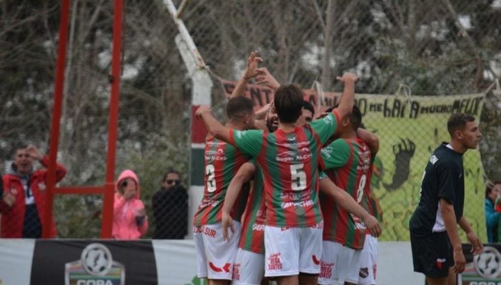 Sportivo Las Parejas venció a Boca Unidos