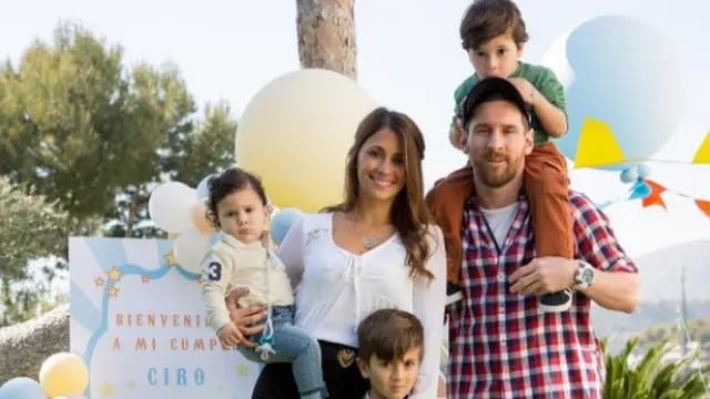 Antonela Roccuzzo, Lionel Messi y sus hijos