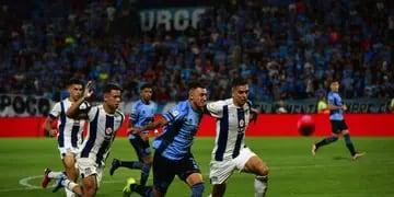 Belgrano-Talleres: aplausos para Matías Suárez en el primer contacto con el público Celeste.