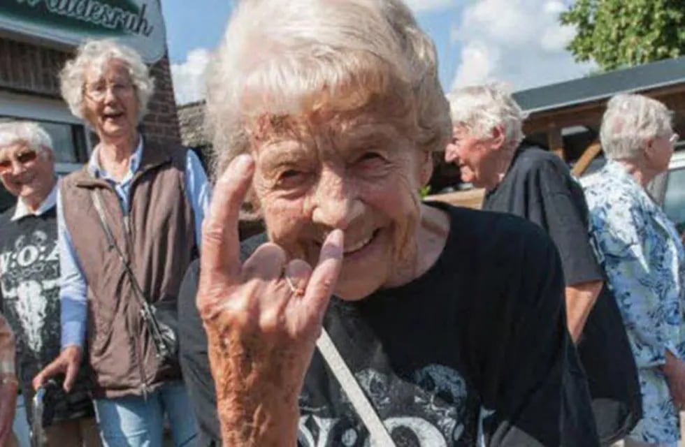 Abuelos alemanes se escaparon del geriátrico para ir a un festival de heavy metal.