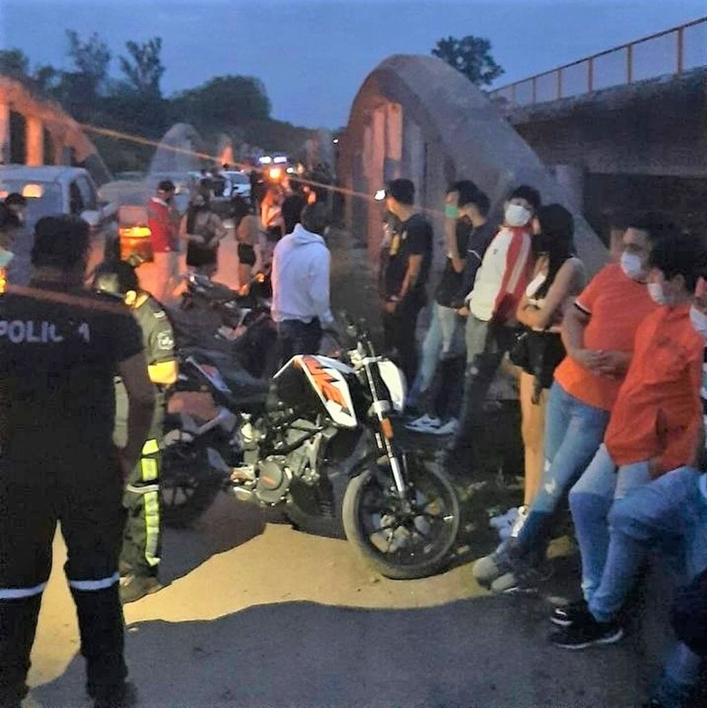 La Policía demoró a varias decenas de personas en San Pedro de Jujuy.