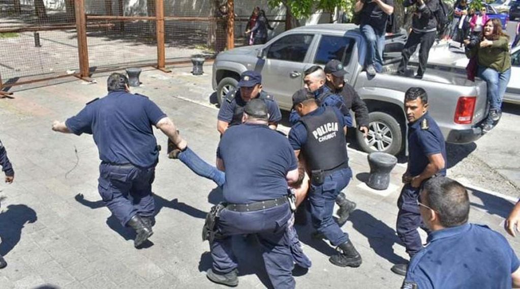 Detenciones durante el conflicto en Chubut (El Diario)