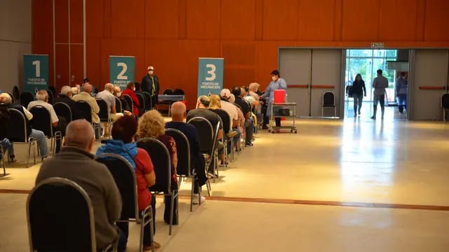 Vacunacion en el Centro de Convenciones Córdoba