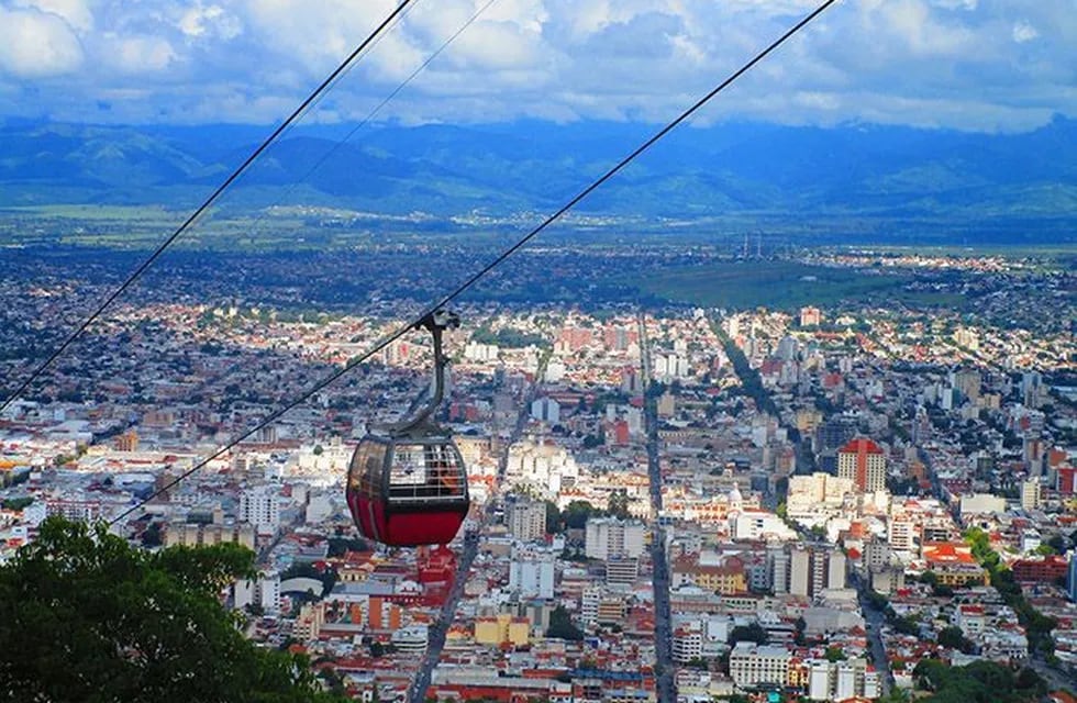 Vista de Salta desde el Cerro San Bernardo.