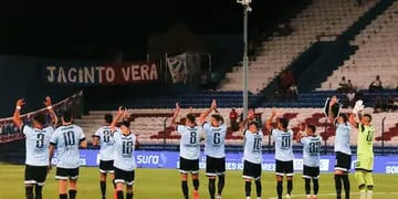 Belgrano enfrenta a Unión y luego se enfoca en el clásico