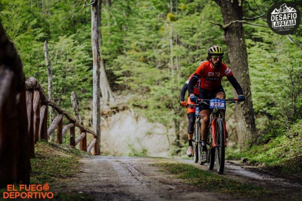 Desafío Lapataia 2019 - Hilacha Guzmán y Sebastián Tolosa cortados en punta.