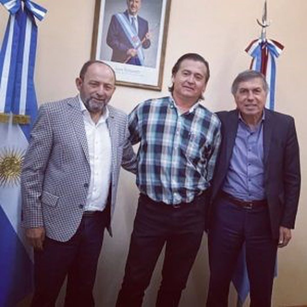 Edgar Yordan junto a Carlos Massei y Miguel Majul.