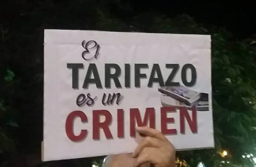 La marcha contra el tarifazo tuvo muy poca convocatoria en Mendoza.