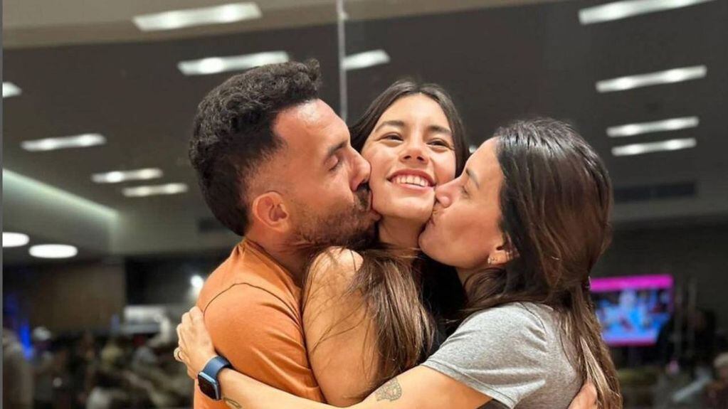 La foto con la que "Carlitos" festejó los 18 años de su hija