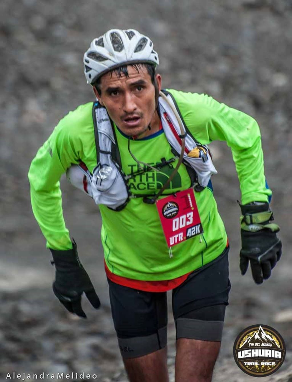 Ushuaia Trail Race 2019, corredor elite peruano Emerson Trujillo.