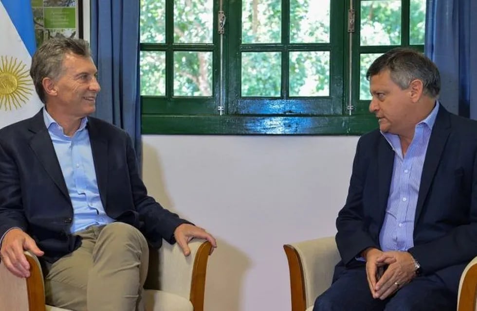 Imagen archivo. El Presidente, Mauricio Macri junto al gobernador, Domingo Peppo.