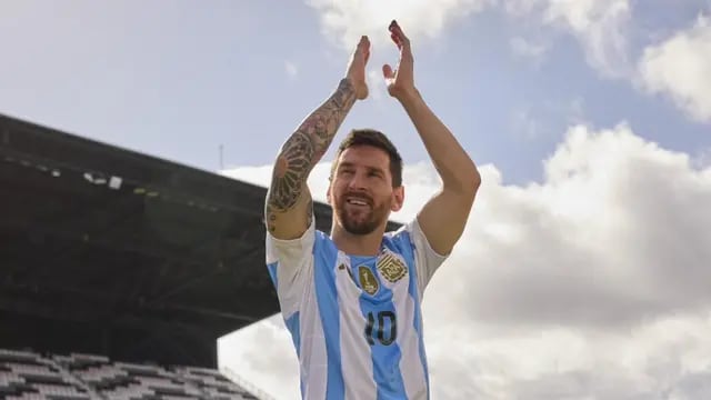 Messi con la camiseta para la Copa América