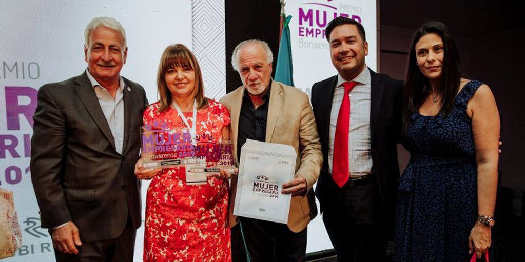 La marplatense Claudia Álvarez Argüelles recibió la distinción de Mujer Empresaria Bonaerense 2019 (Foto: FEBA)