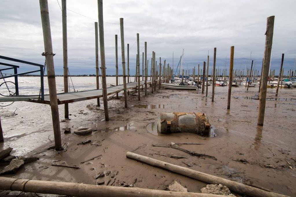 Ambientalistas advierten que el río Paraná sigue bajando (Juan José García)