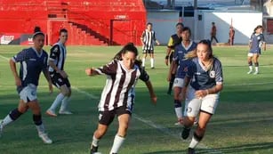 Gimnasia e Independiente Rivadavia, los finalistas del torneo mendocino. Las Lobas se consagraron finalmente campeonas del 2023.