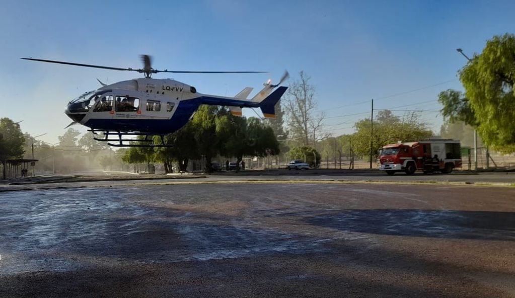El helicóptero partió desde La Paz con urgencia al hospital Lagomaggiore, ya que la joven presentaba heridas con riesgo de muerte.