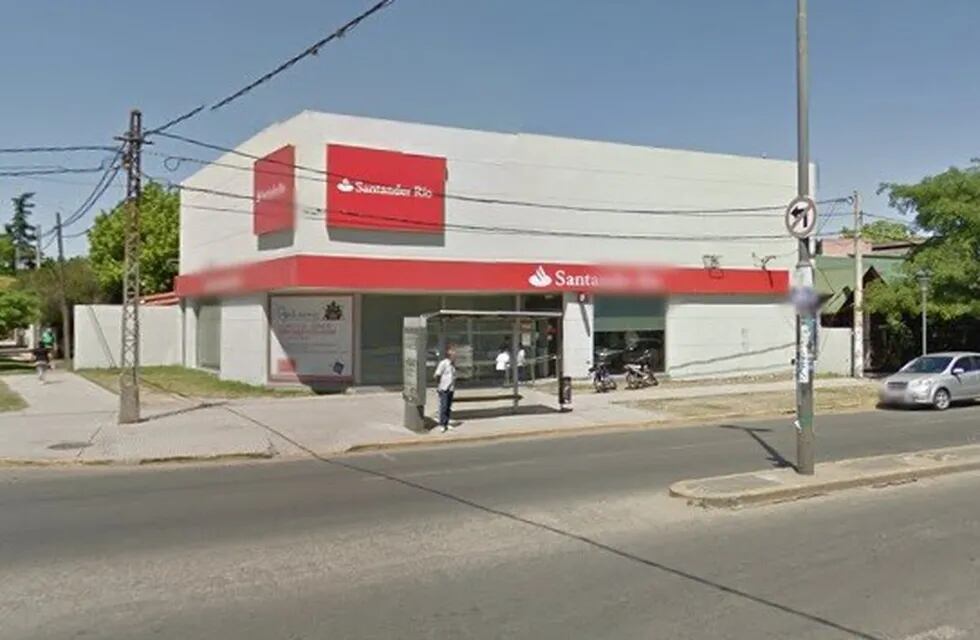 Entradera bancaria en el banco Santander Río de Rosario