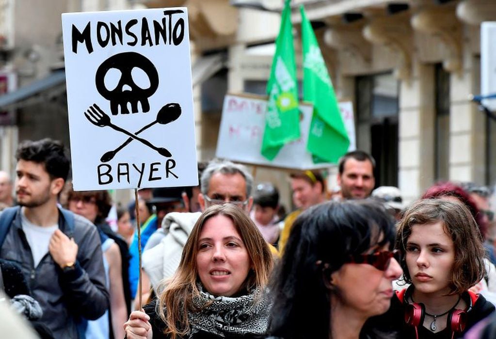 Manifestación en contra de los agrotóxicos de Monsanto