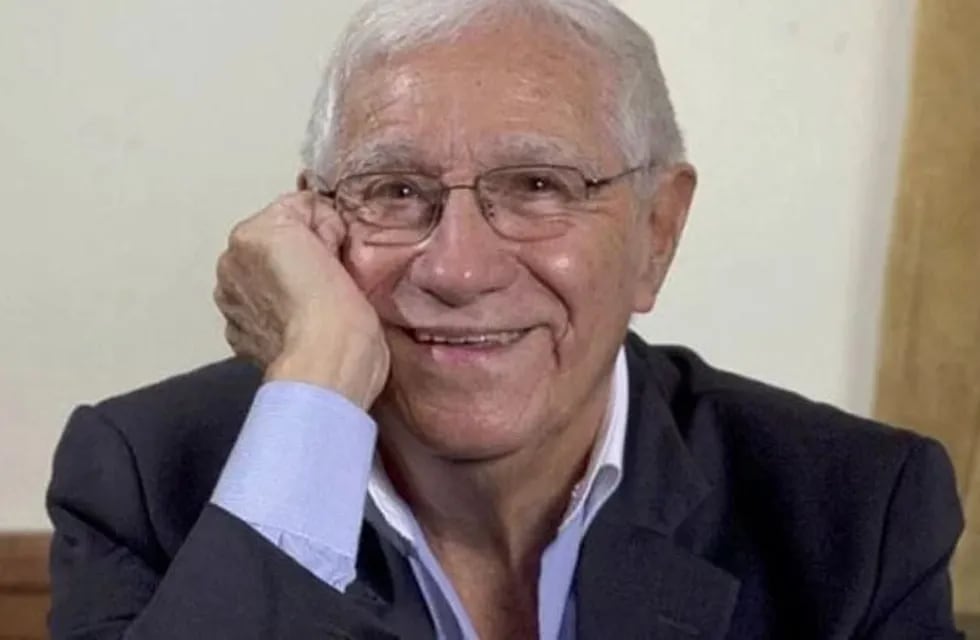 Enrique Macaya Márquez.