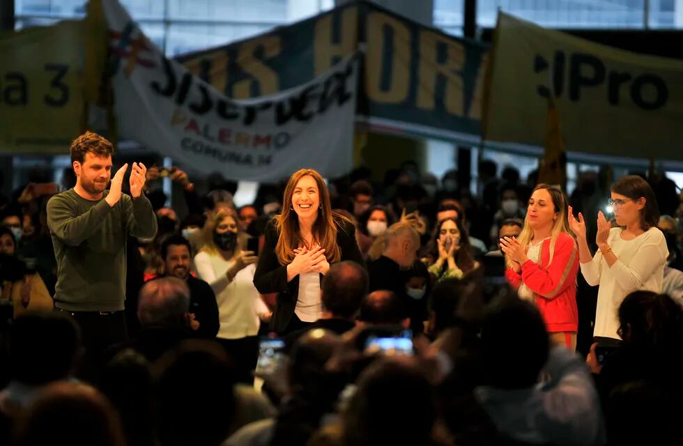 María Eugenia Vidal durante el acto de cierre de campaña de Juntos por el Cambio, este miércoles en La Rural. (Foto Clarín).