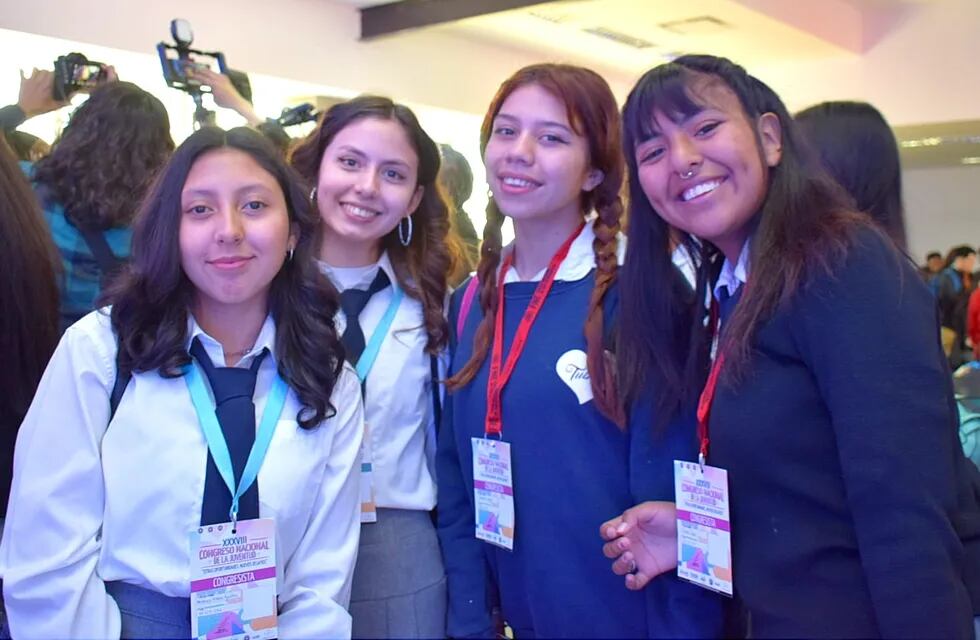 Alumnas de diferentes provincias confluyeron en el Congreso Nacional de la Juventud, trayendo sus puntos de vista sobre temas de actualidad.