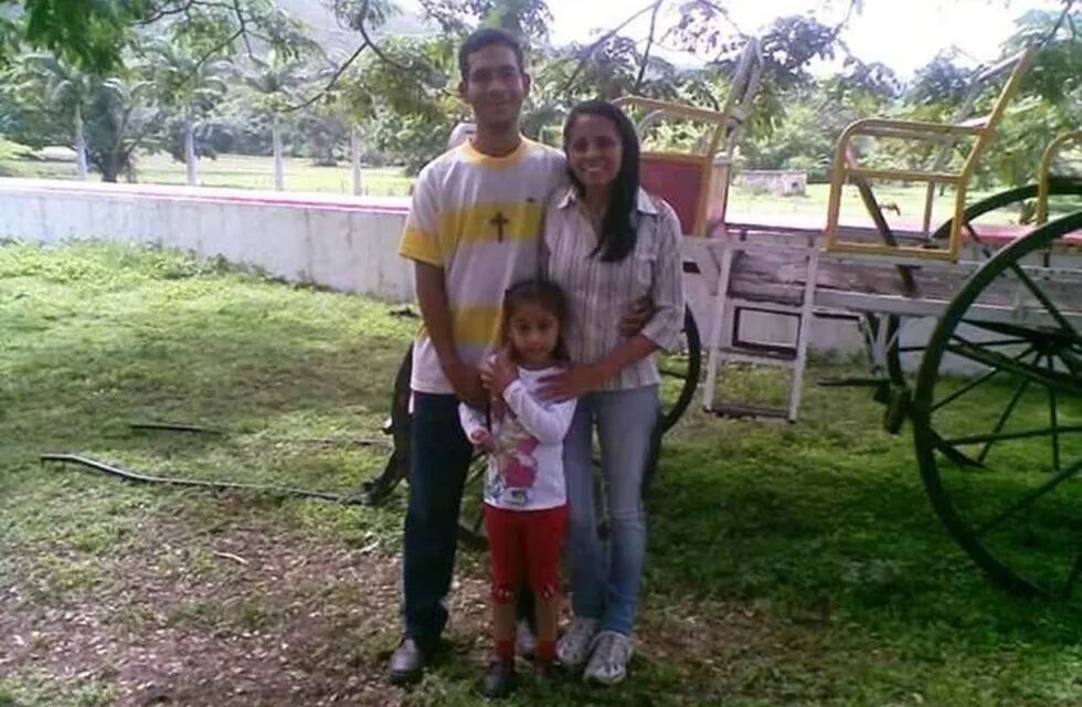 Pedro Álvarez llegó de Venezuela junto a su familia a San Juan.