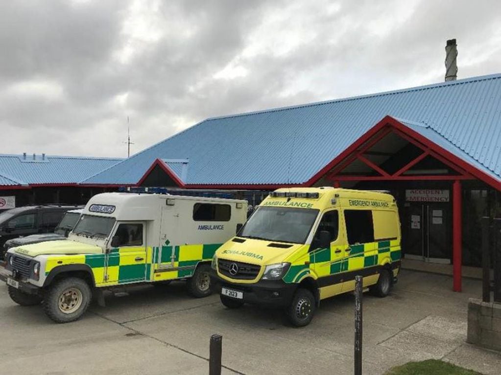El KEMH, principal centro de salud de las Malvinas. Los dos pacientes que estaban internados allí ya fueron dados de alta.