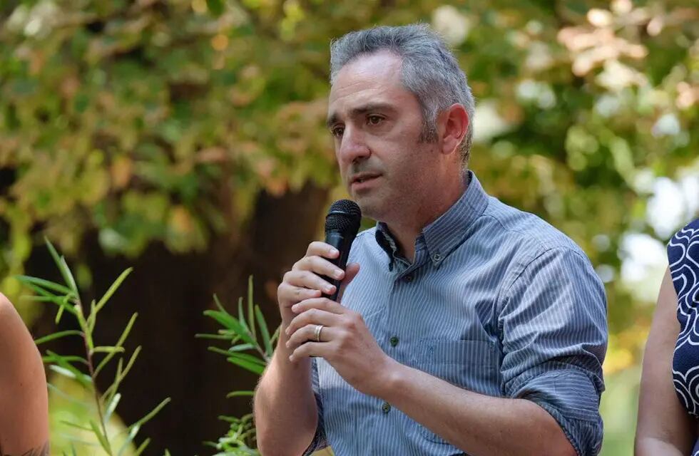 Andrés "Cuervo" Larroque, ministro de Desarrollo de la Comunidad bonaerense. (La Voz)