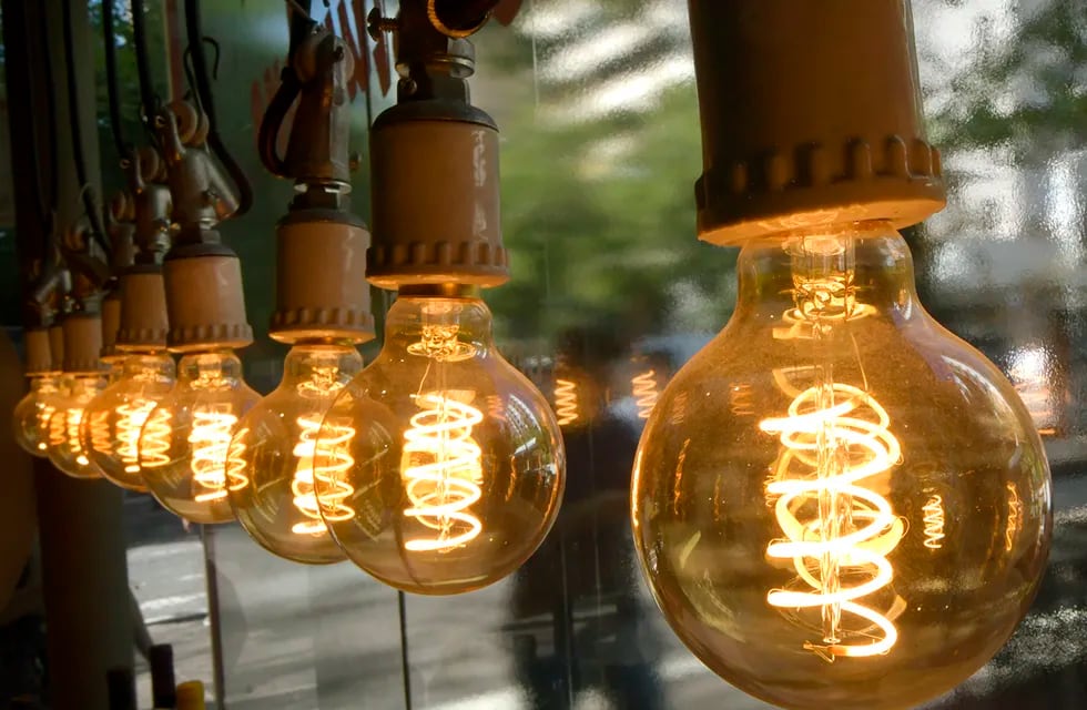 El Gobierno adelantó que habrá una "actualización" en las tarifas de luz.
