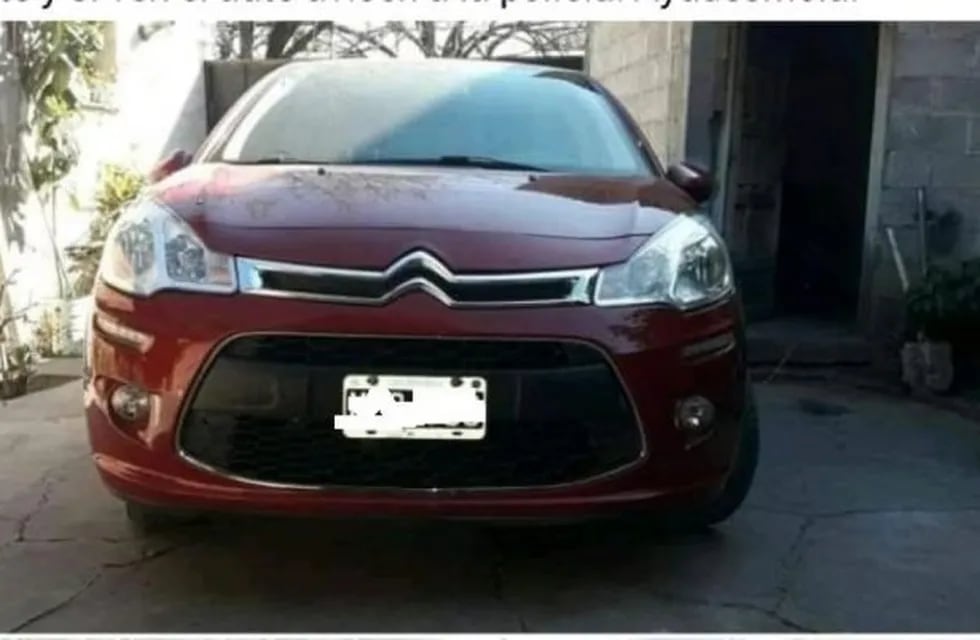 El auto recuperado en Palpalá, Jujuy. (Web)