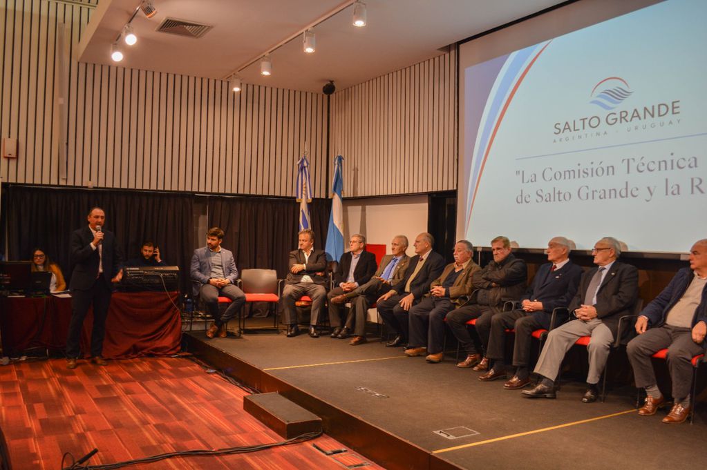 Salto Grande homenajeó a ex delegados del organismo en un nuevo acto por sus 75 años