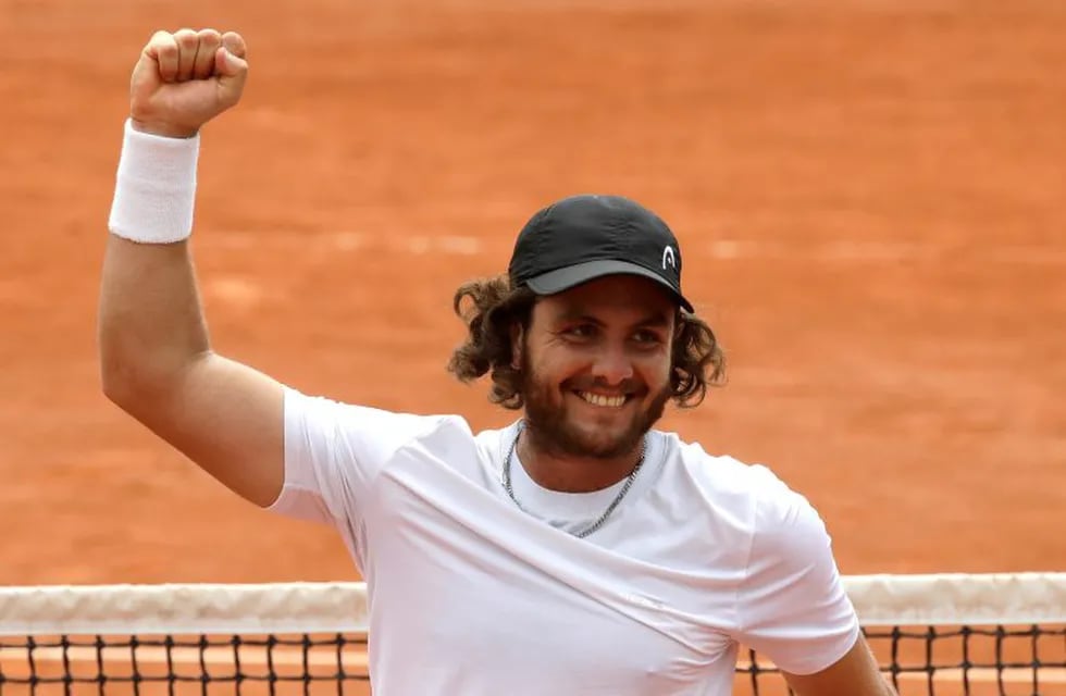 Trungelliti celebra el éxito frente a Bernard Tomic en primera ronda en Roland Garros.